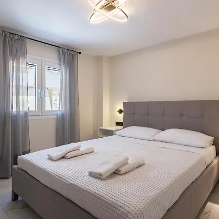Daire Peonia Ii Modern With Balcony Near Old Town *
