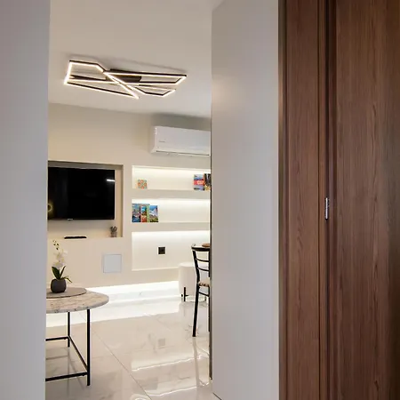 Daire Peonia Ii Modern With Balcony Near Old Town *